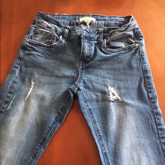 👖Forever 21 Distressed Skinny Jeans 👖 - Picture 3 of 6